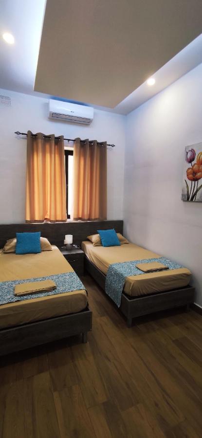 Diamonds Luxury Apartments Marsalforn Exterior photo